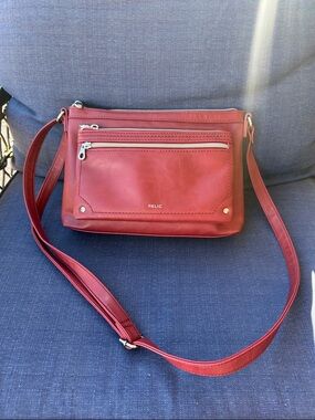 Relic by Fossil burgundy “Evie” Crossbody with Front Zip Pocket